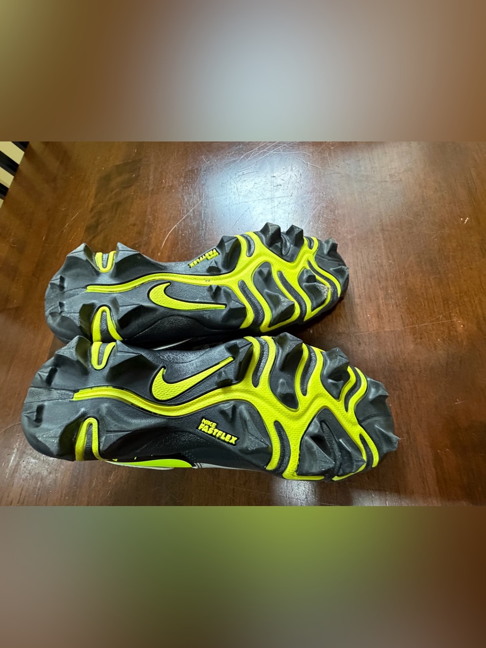 Nike Vapor Edge Football Cleats Youth 2Y Volt Black White DQ5111-715 - Picture 3 of 6
